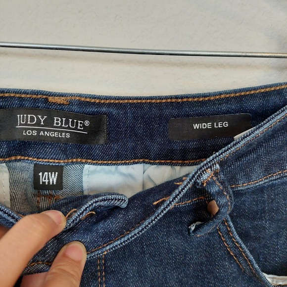 Judy Blue Tummy Control Wide Leg Cropped Jeans Dark Wash Size 14W - Picture 4 of 11